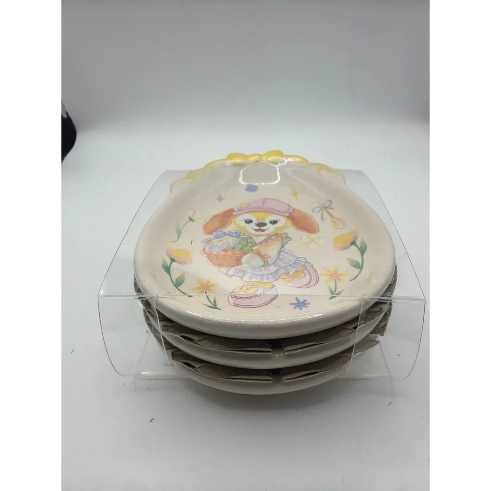 New Decorative ceramic plate featuring CookieAnn & Disney Duffy & friends.  3